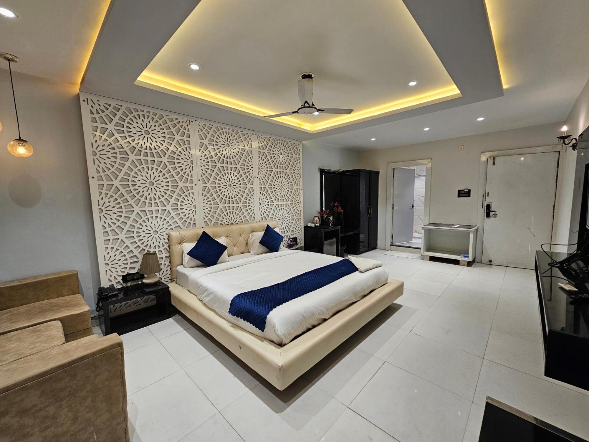 Hotel Mk Vivanta Гваліор Екстер'єр фото